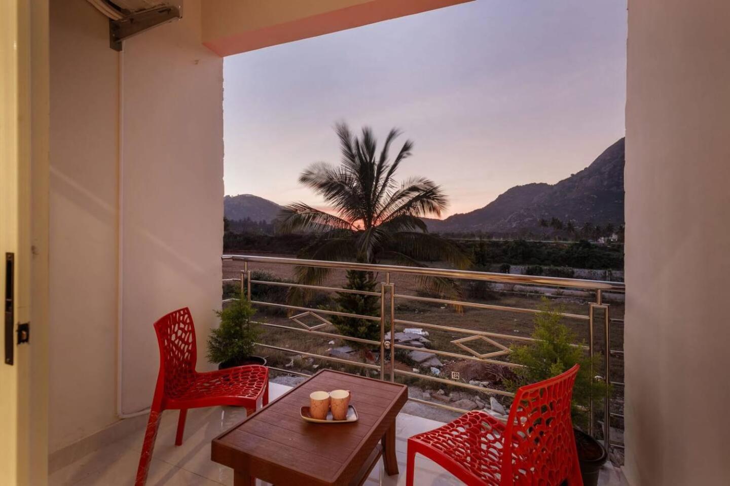 Villa In Skandagiri Бангалор Экстерьер фото